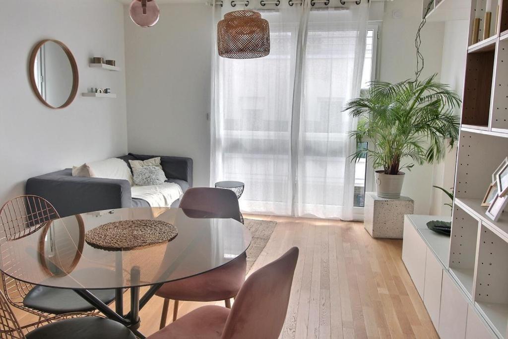 Appartamento Le Toit Du Montvalerien Suresnes Esterno foto