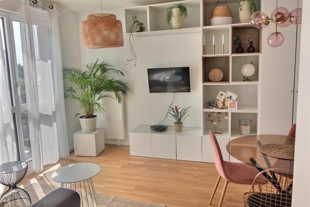 Appartamento Le Toit Du Montvalerien Suresnes Esterno foto